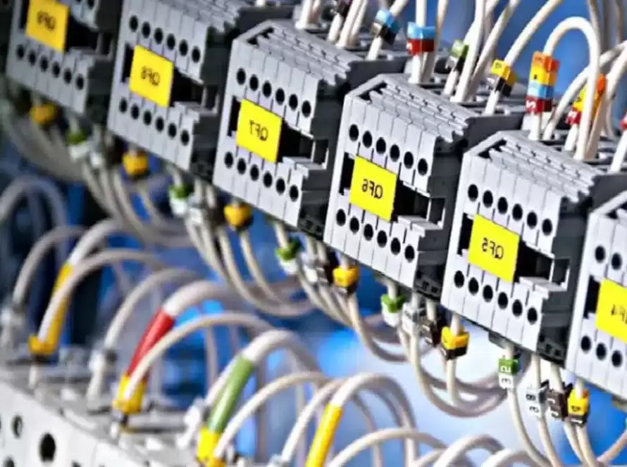 Diseño y mantenimiento de sistemas de control eléctrico industrial